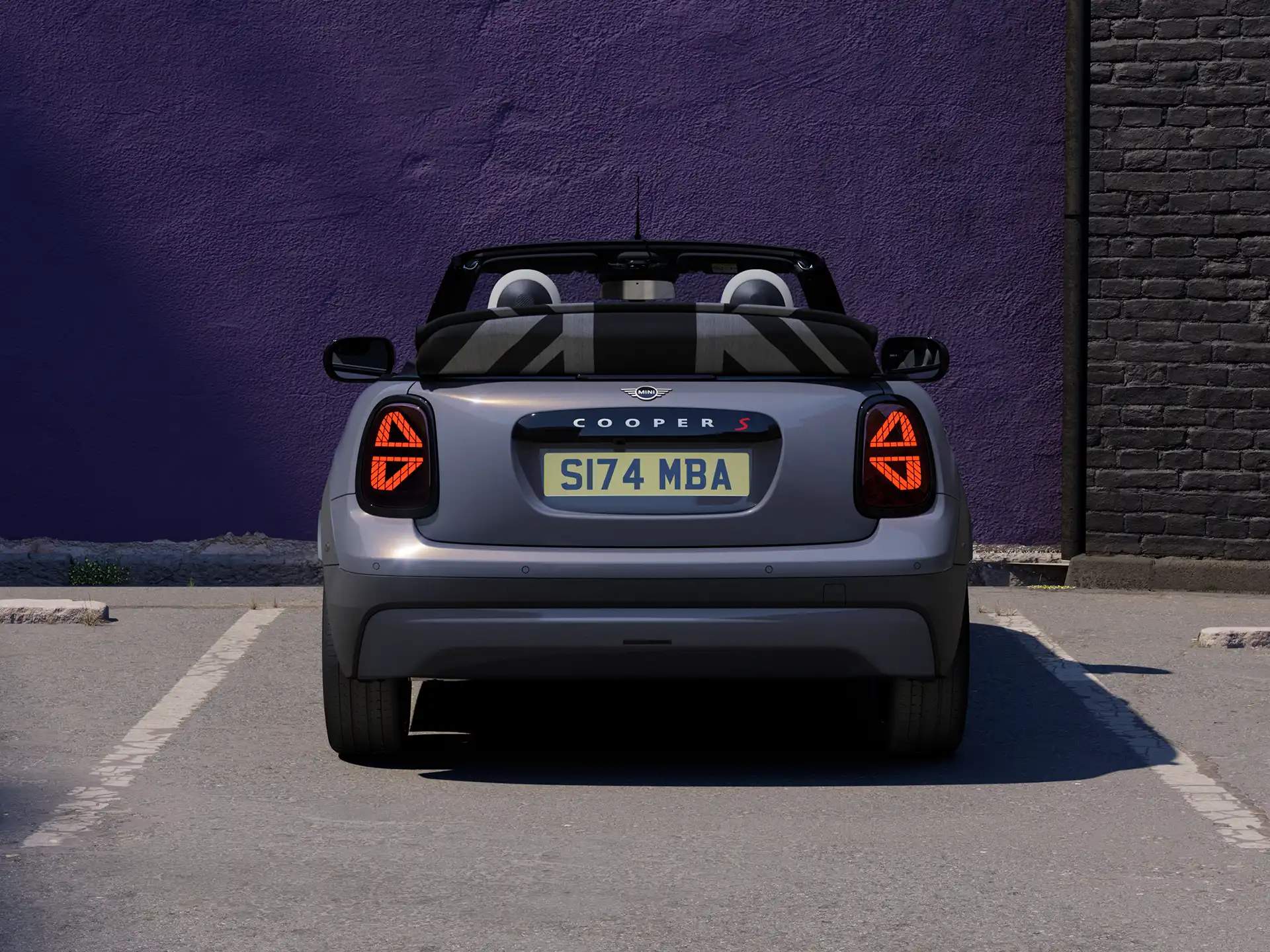 MINI Cooper Convertible – iskustvo u vožnji – easy load funkcija