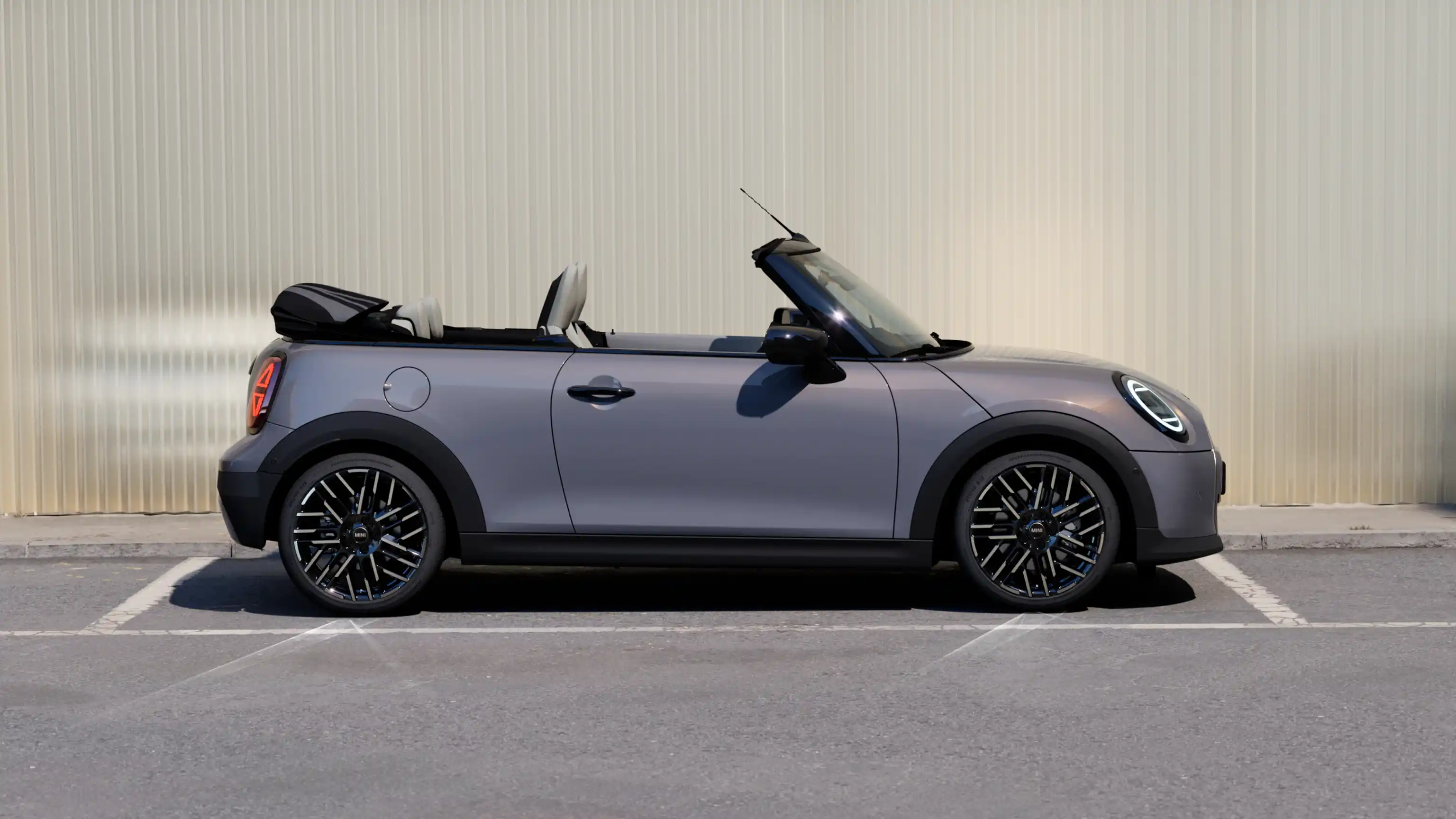 MINI Cooper Convertible – značajke eksterijera – bočni pogled
