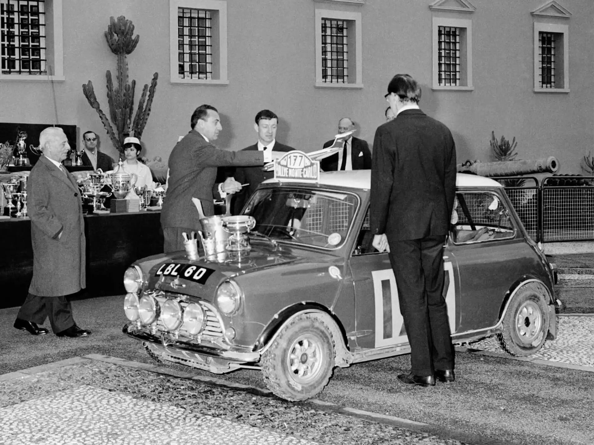 MINI John Cooper Works - Trofejni Mini