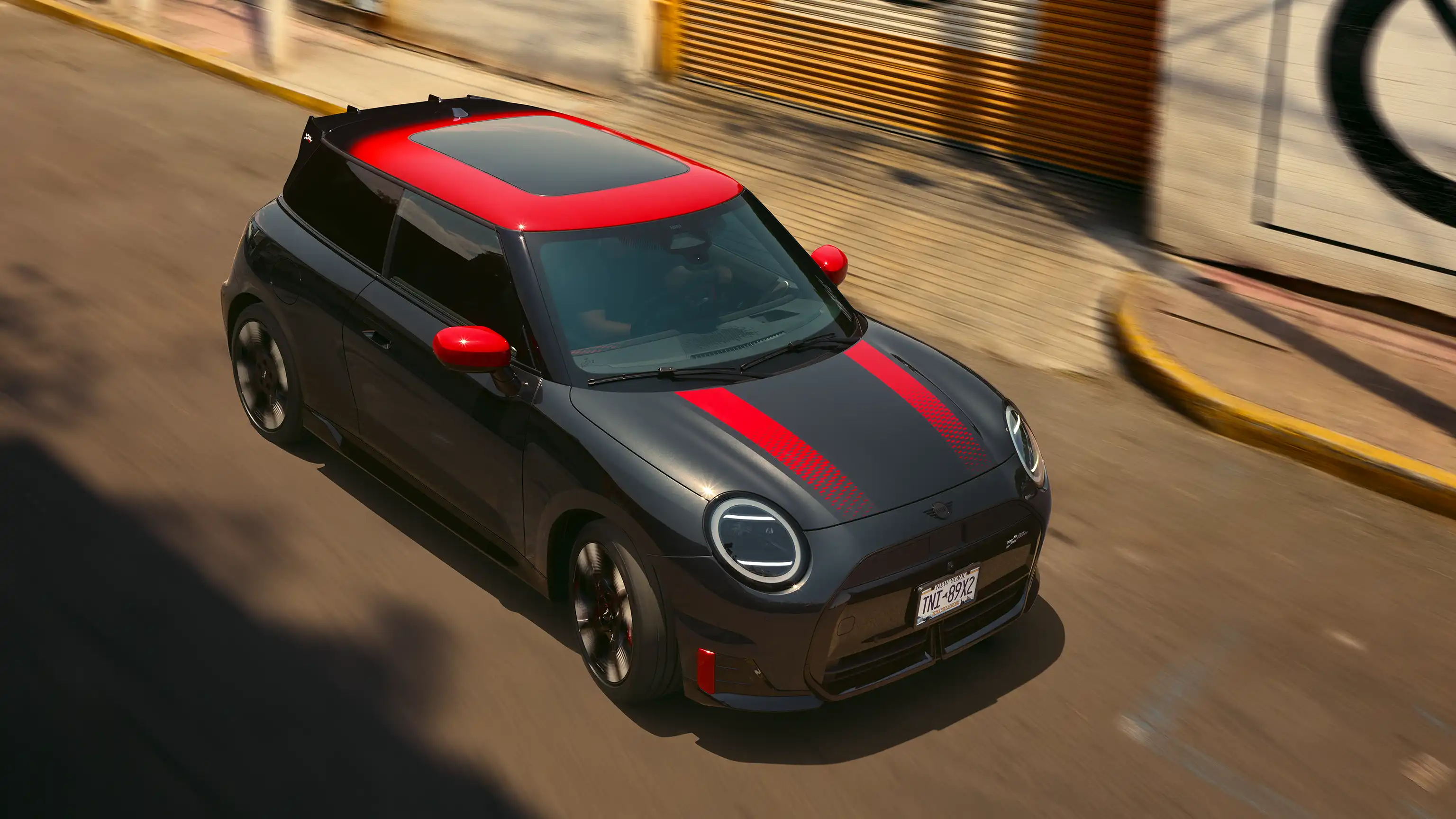 MINI John Cooper Works - J01 JCW gornji pogled