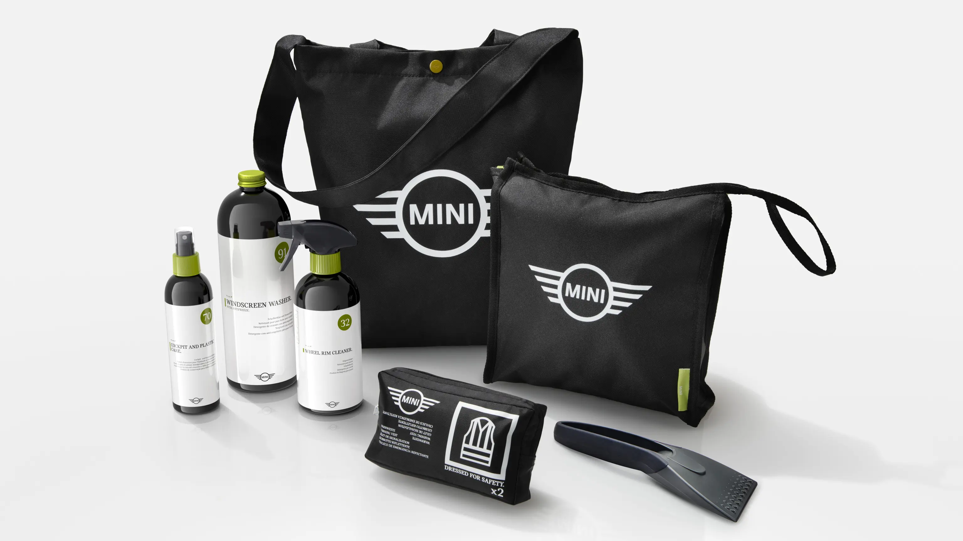 MINI proizvodi za čišćenje i njegu - auto šampon, sredstvo za čišćenje naplataka, za pranje vjetrobranskog stakla, strugač za led i čvrste MINI vrećice. 