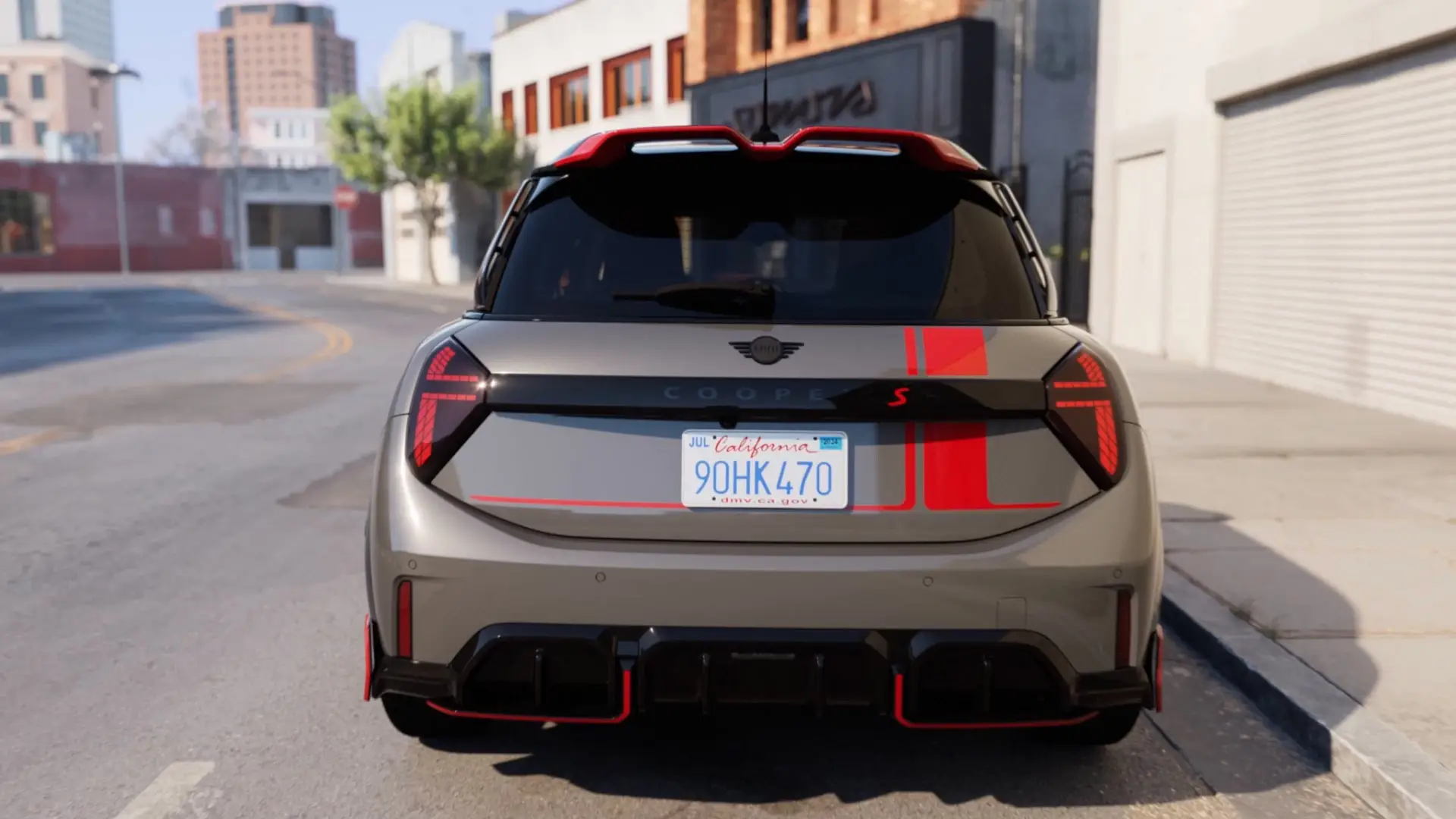 MINI Cooper C s John Cooper Works dodacima vozi se gradskom ulicom