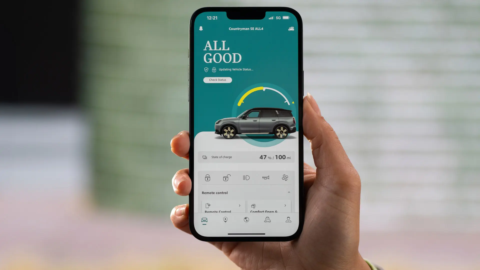 Usluge na daljinu u MINI aplikaciji koje prikazuju trenutno stanje napunjenosti i procijenjeni preostali doseg.