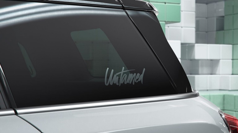 MINI Countryman Untamed Edition – prozorska grafika – rukopisni logo
