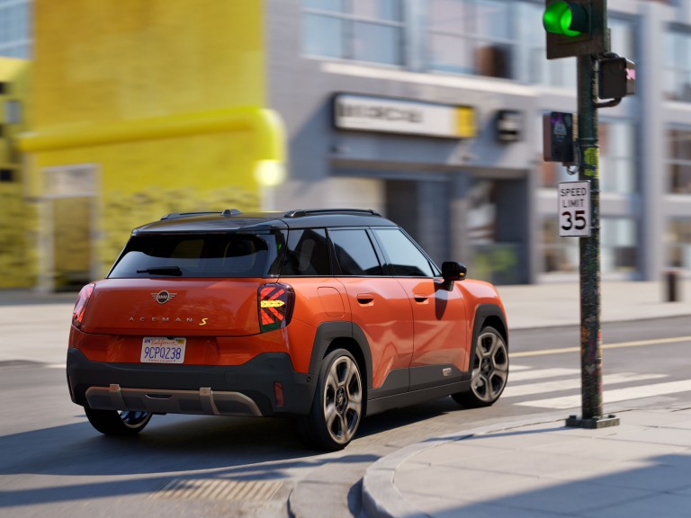 Potpuno električni MINI Aceman - prostor i svestranost - agilnost