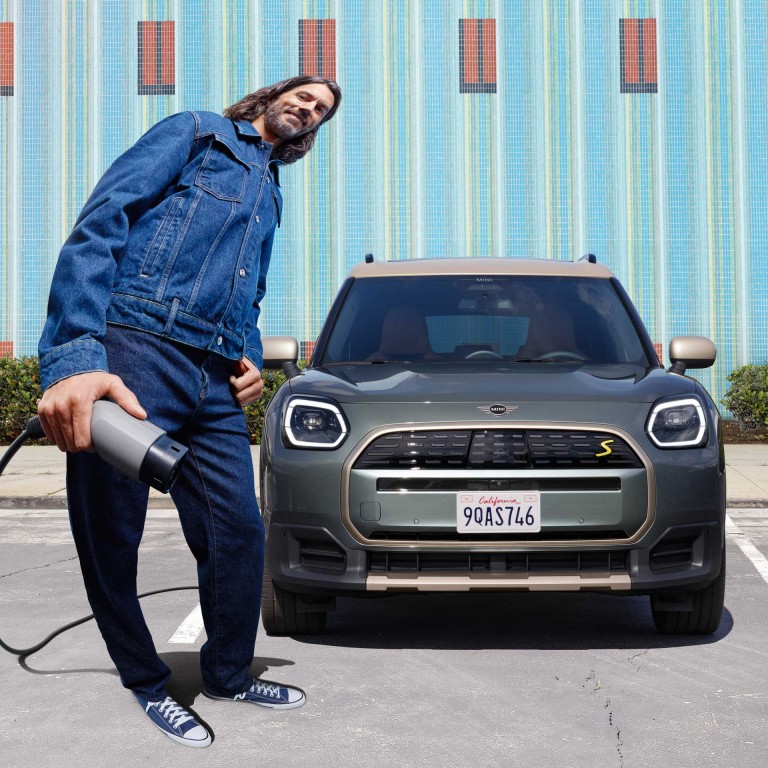 Potpuno električni MINI Countryman – mozaik - punjenje i domet