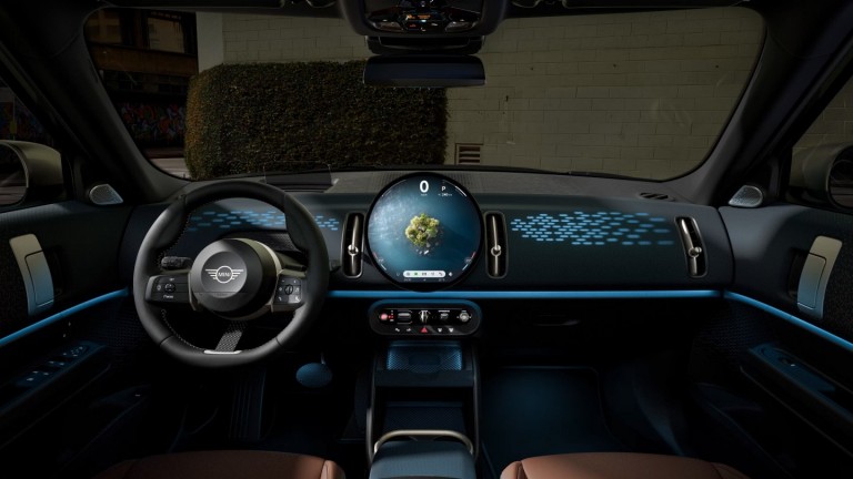 Potpuno električni MINI Countryman - digitalno iskustvo - personalizacija