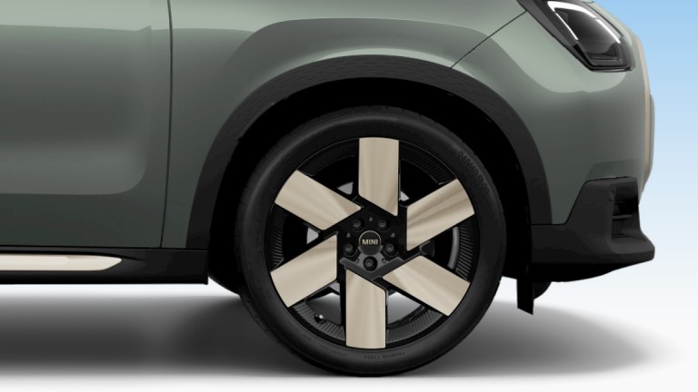 Potpuno električni MINI Countryman - dimenzije – kotači i naplatci