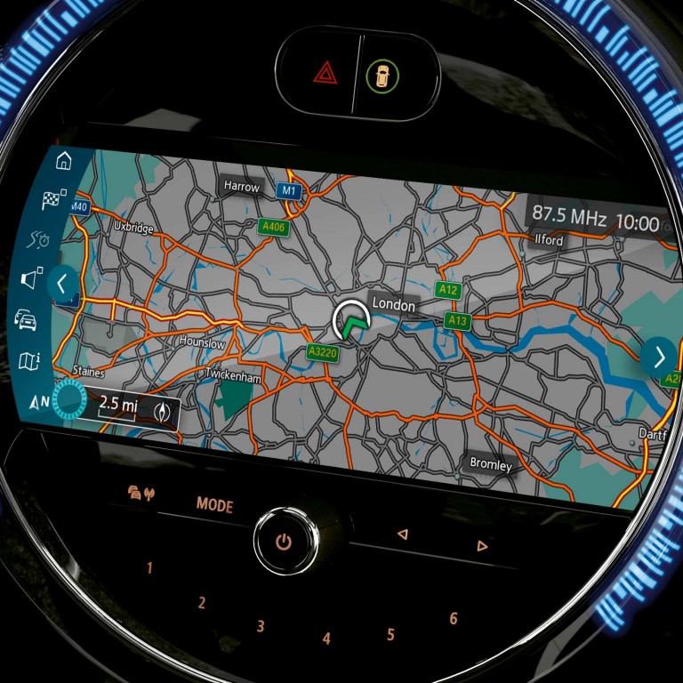 mini connected - navigacijski sustav