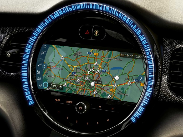 MINI Connected - paketi - Connected Navigation