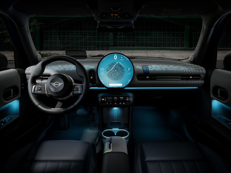 MINI Cooper 5 vrata - prilagodba – personalizacija - video