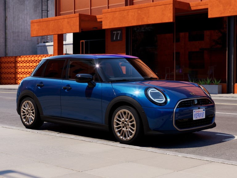 MINI Cooper 5 vrata - iskustvo vožnje - parking asistent
